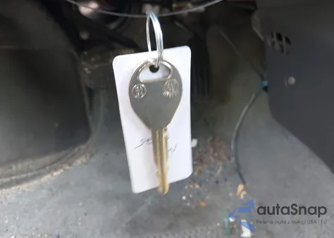 2004 Nissan Frontier Xe-V6 z USA, uszkodzony, nr VIN 1N6ED29X24C448585